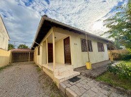 Casa de Madeira próximo à UniSul